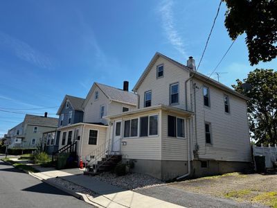 195 Pulaski Avenue, House other with 2 bedrooms, 1 bathrooms and null parking in Sayreville NJ | Image 1