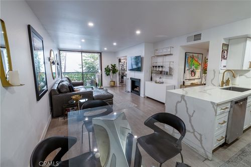 apt-303-906 N Doheny Dr, West Hollywood, CA, 90069-3158 | Card Image