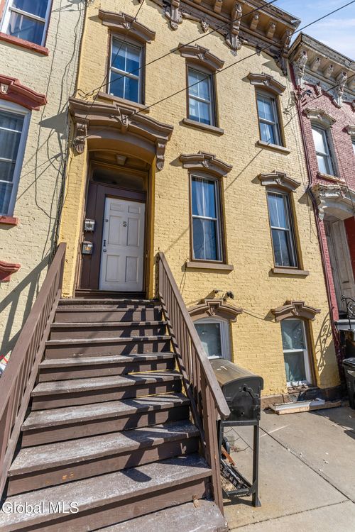 5 Myrtle Avenue, Albany, NY, 12202 | Card Image