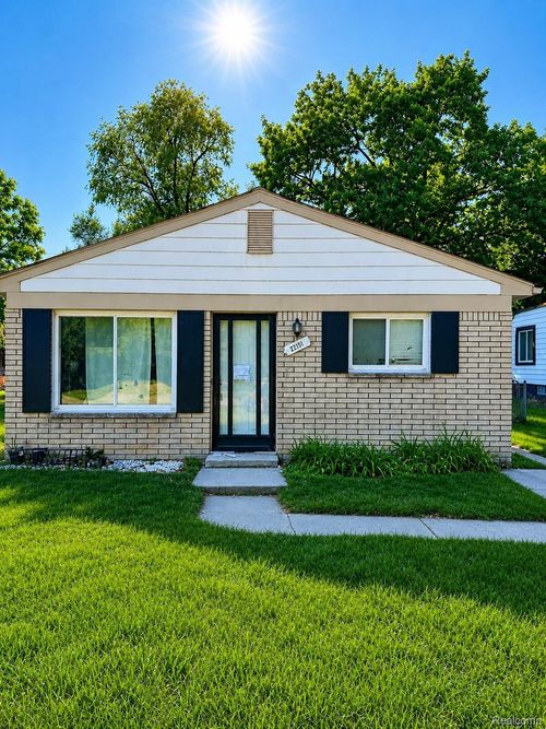 22151 Poinciana St, Southfield, MI, 48033-3504 | Card Image