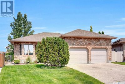 236 Eagle Pl N, House other with 5 bedrooms, 3 bathrooms and null parking in Regina SK | Image 2