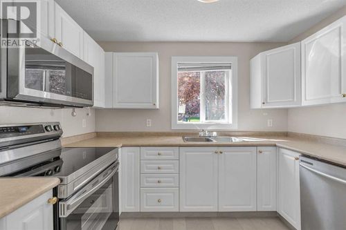 2000 Somervale Crt Sw, Calgary, AB, T2Y4J1 | Card Image