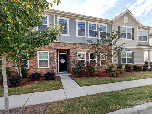 426 Kenwood Vw, Indian Trail, NC, 28079-0448 | Card Image