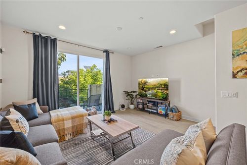 unit-5-9040 Garvey Ave, Rosemead, CA, 91770-4611 | Card Image