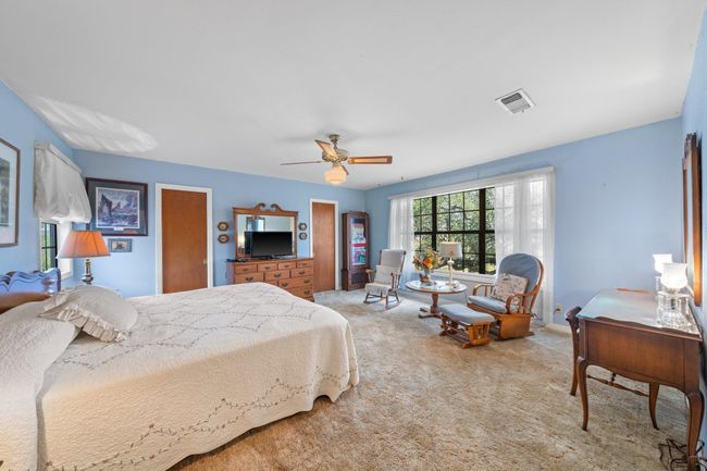 13315 N State Highway 16, Home with 3 bedrooms, 3 bathrooms and null parking in Llano TX | Image 13