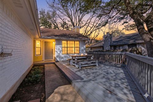 13016 Moorcroft Ln, Austin, TX, 78729-7815 | Card Image