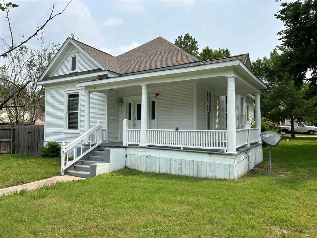 Elm St, Navasota, TX 77868