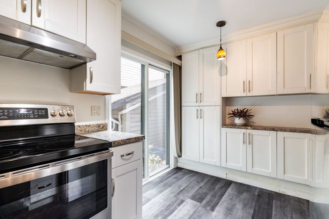 7359 Pinnacle Court, Townhouse with 3 bedrooms, 2 bathrooms and 2 parking in Vancouver BC | Image 17