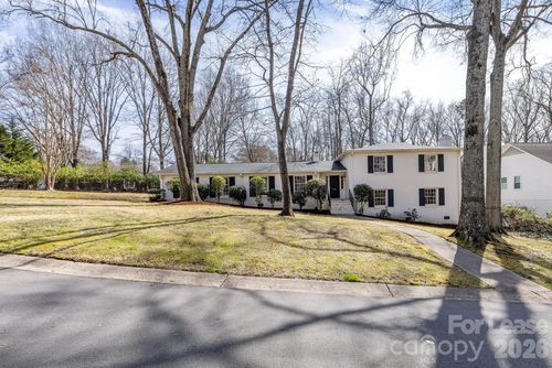 1116 Circlewood Dr, Charlotte, NC, 28211-4204 | Card Image