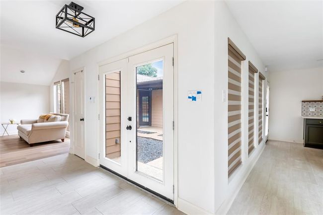 4403 Hickory Downs Dr, House other with 3 bedrooms, 2 bathrooms and 2 parking in Houston TX | Image 6