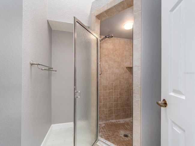 PRIMARY BATH | Image 19
