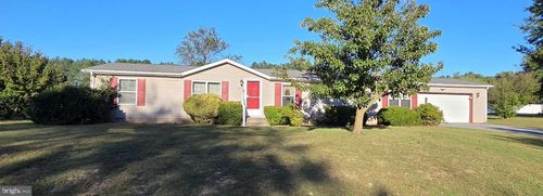 217 W Holly Dr, Lincoln, DE, 19960-9637 | Card Image