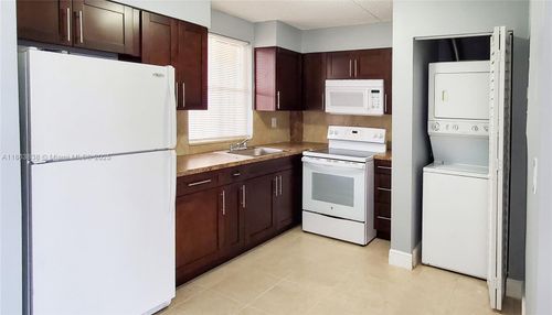 apt-314-6195 Nw 186th St, Hialeah, FL, 33015-6088 | Card Image
