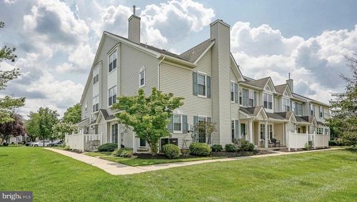 305 Oliphant Ln, Mount Laurel, NJ, 08054-5243 | Card Image