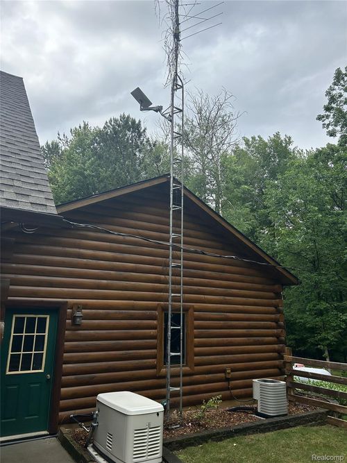 4636 N Hope Rd, Hope, MI, 48628-9315 | Card Image