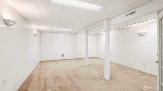 Finished room in Basement. | Image 25