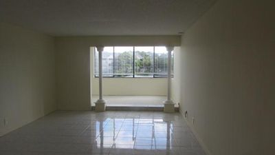 203 - 8020 Hampton Blvd, Condo with 2 bedrooms, 2 bathrooms and null parking in North Lauderdale FL | Image 2