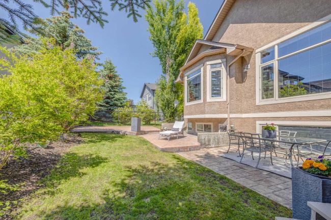 257 Discovery Ridge Way Sw, Home with 4 bedrooms, 2 bathrooms and 4 parking in Calgary AB | Image 45