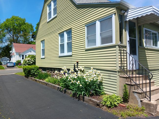 58 Southwick Ave, House other with 3 bedrooms, 1 bathrooms and null parking in Waterbury CT | Image 25