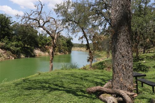 1610 Paradise Pkwy, Canyon Lake, TX, 78133-6298 | Card Image
