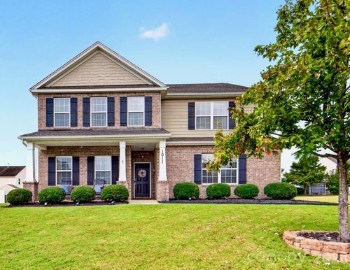 1011 Wellscroft Rd, Indian Trail, NC, 28079-8827 | Card Image