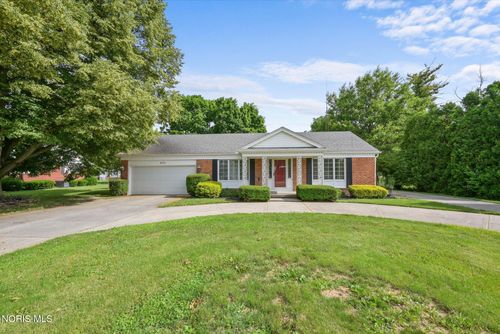 4055 Pickle Rd, Oregon, OH, 43616-4133 | Card Image