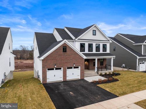 37 Jacob Francis Way, Titusville, NJ, 08560-2428 | Card Image