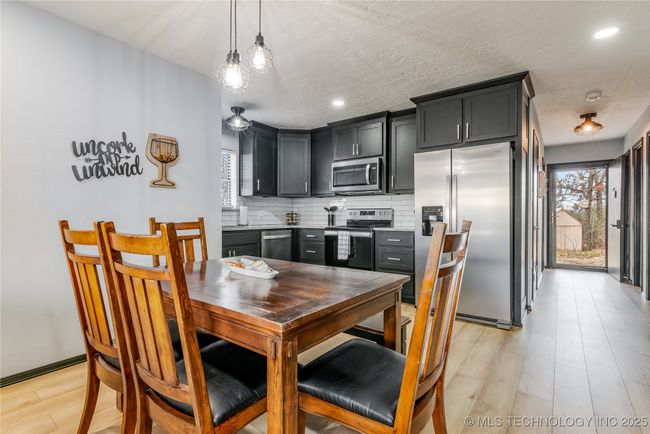 4908 Hickory Hill Dr, House other with 2 bedrooms, 2 bathrooms and null parking in Sulphur OK | Image 5
