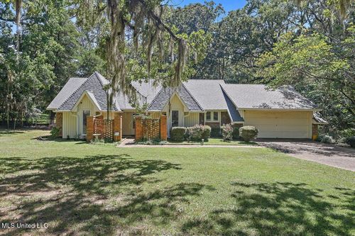 420 Trailwood Dr, Clinton, MS, 39056-5871 | Card Image