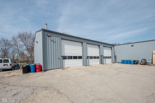 455 Jonesville Rd, Columbus, IN, 47201-7581 | Card Image