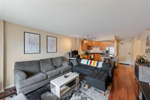 708-401 S 1st St, Minneapolis, MN, 55401-2565 | Card Image