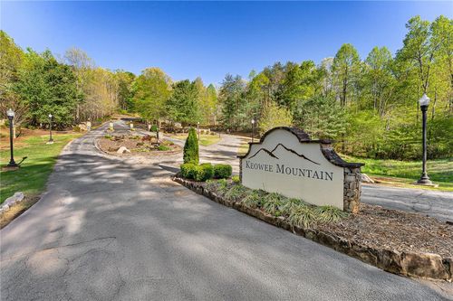 821 Scharlin Dr, Pickens, SC, 29671-7219 | Card Image