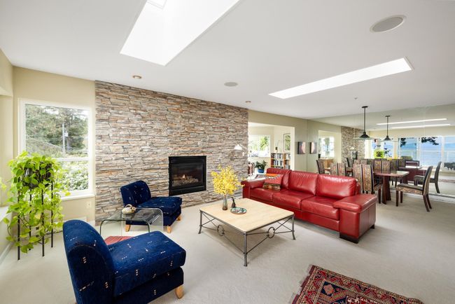 214 - 1585 Field Rd, Townhouse with 3 bedrooms, 2 bathrooms and 2 parking in Sechelt BC | Image 4