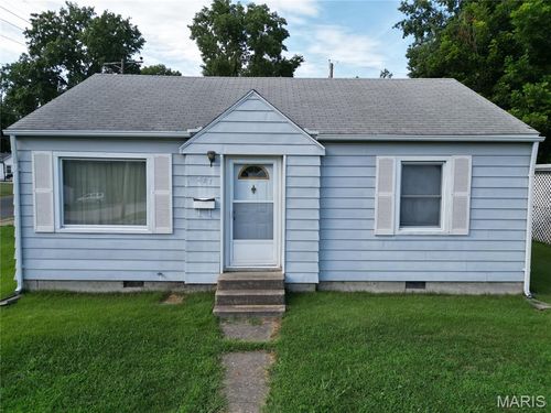 827 Yale Street, Mexico, MO, 65265 | Card Image