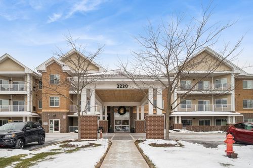 apt-117-2220 Founders Dr, Northbrook, IL, 60062-5469 | Card Image