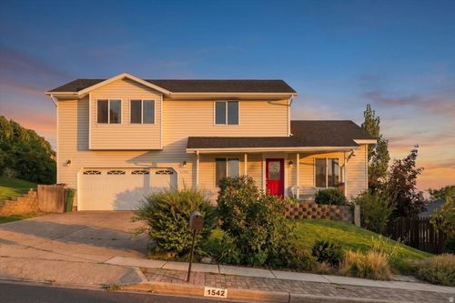 1542 E Granada Dr S, Sandy, UT, 84093 | Card Image