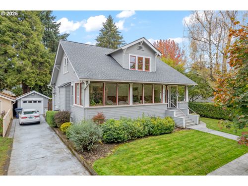 1027 W Broadway, Eugene, OR, 97402-4813 | Card Image