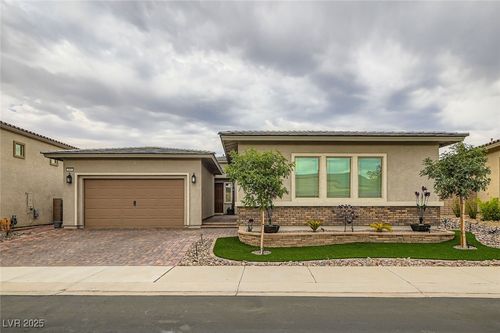 692 Dorsey Falls St, Henderson, NV, 89011-5512 | Card Image