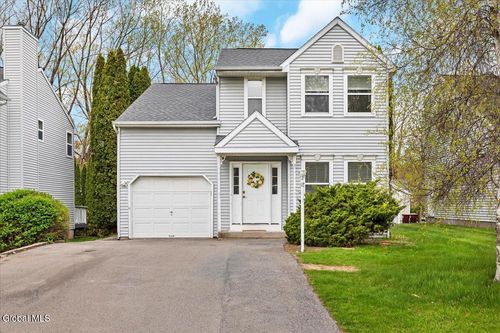 19 Tupelo Dr, Halfmoon, NY, 12065-6235 | Card Image