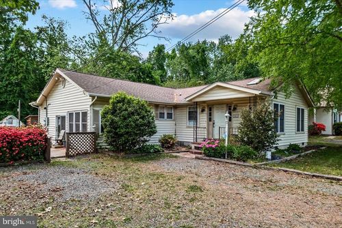 797 Forest Grove Rd, COLONIAL BEACH, VA, 22443-3217 | Card Image