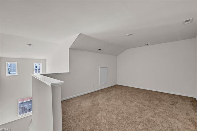 2011 Chartwell Dr, House attached with 3 bedrooms, 3 bathrooms and null parking in Newport News VA | Image 27