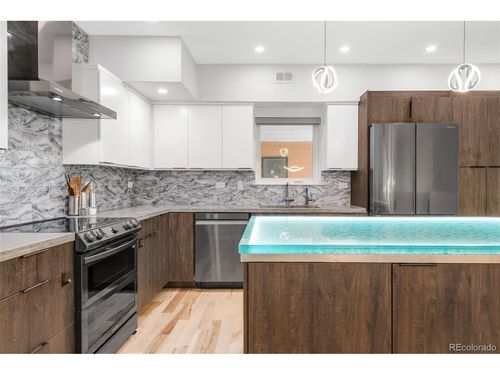 102-3295 Blake St, Denver, CO, 80205-2469 | Card Image