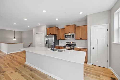 6750 Wildflower Way, Minnetrista, MN, 55331-2812 | Card Image