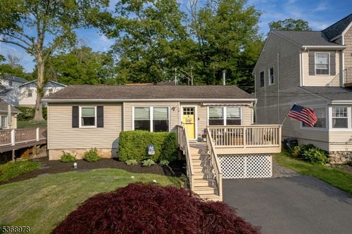 6 Spring Rd, Lake Hopatcong, NJ, 07849-1734 | Card Image