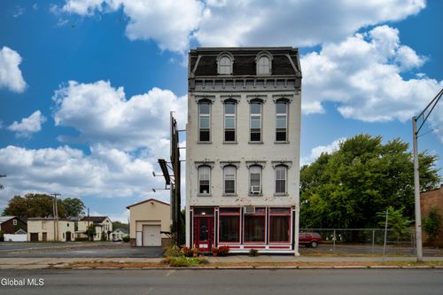 635 2nd Ave, Troy, NY, 12182-2437 | Card Image