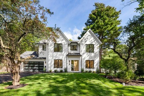 470 Quinobequin Rd, Waban, MA, 02468-2127 | Card Image