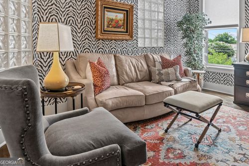221 W Jefferson St, madison, GA, 30650-6023 | Card Image