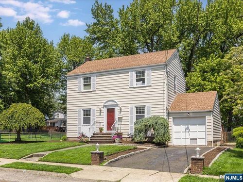 100 Darling Ave, Bloomfield, NJ, 07003-5408 | Card Image