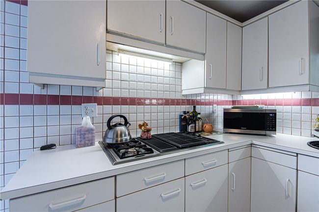 6 Hilton Ave, House other with 2 bedrooms, 2 bathrooms and 4 parking in Riverside RI | Image 22