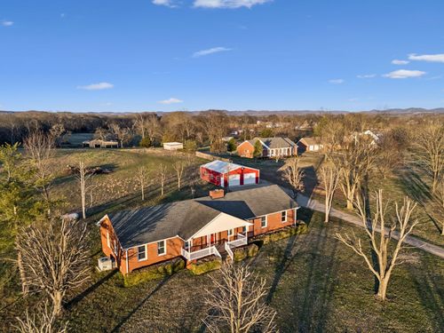353 Branham Mill Rd, Gallatin, TN, 37066-8326 | Card Image